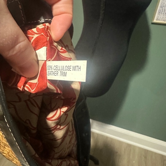 MAXX New York Tan and Black Woven Tote Bag with Leather Trim and Straps 👑 - Picture 7 of 7